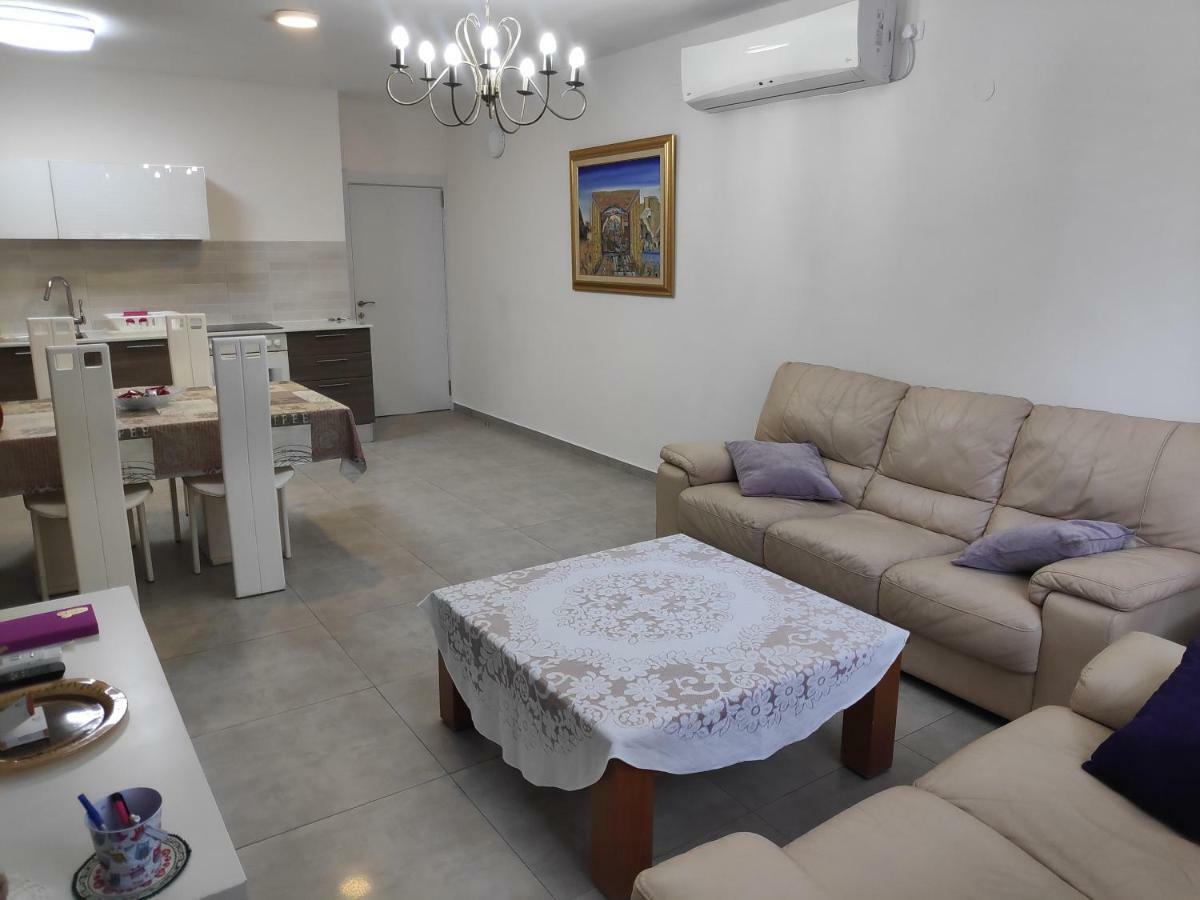 Herzliya Center Apartments Luaran gambar